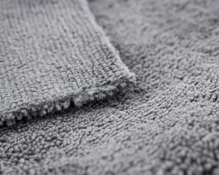 Edgeless Gray Microfiber Towel 40x40 - Bezszwowy ręcznik z mikrofibry