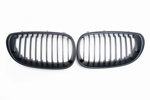 Grill (atrapa) czarny BMW E60 / E61 07.03-2010 Black