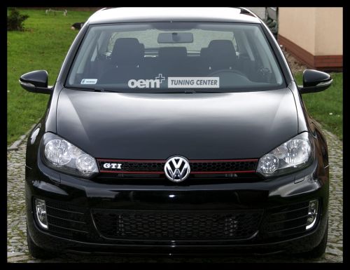 Naklejka OEM+ Tuning Center na szybę samochodu