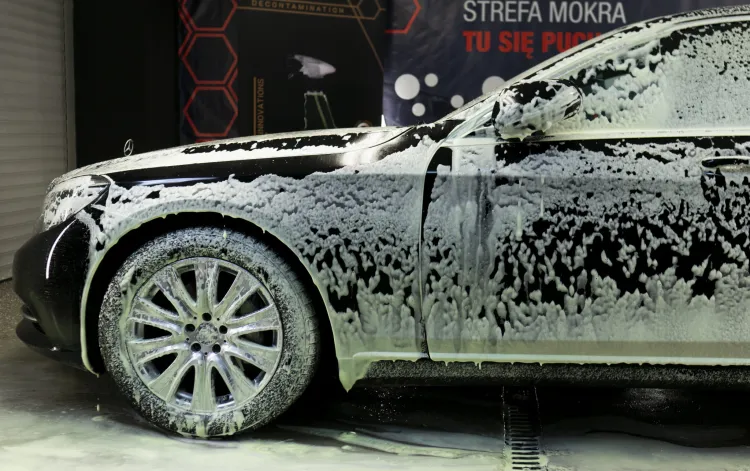Elite Detailer Detailing Foam Camelleo 1L - Neutralna piana aktywna zmieniająca kolor