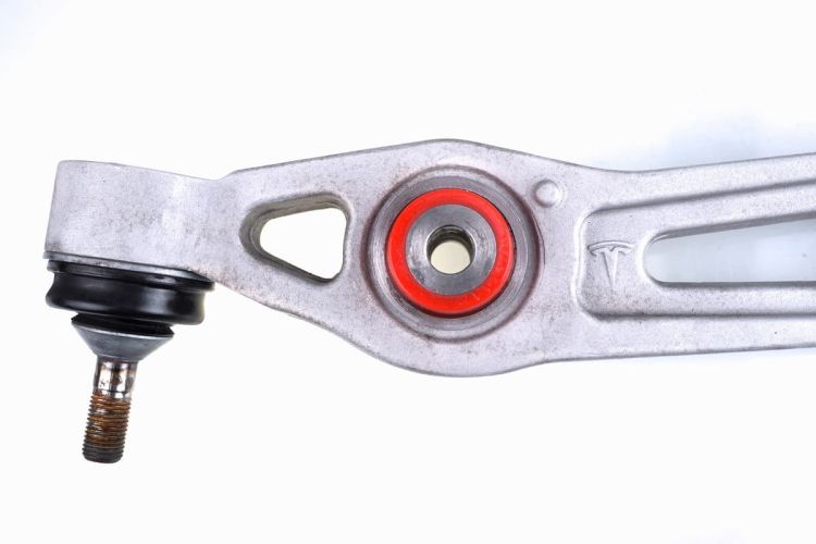 Tesla Model S RWD - Poliuretanowa tuleja wahacza przedniego dolnego (zewnętrzna)